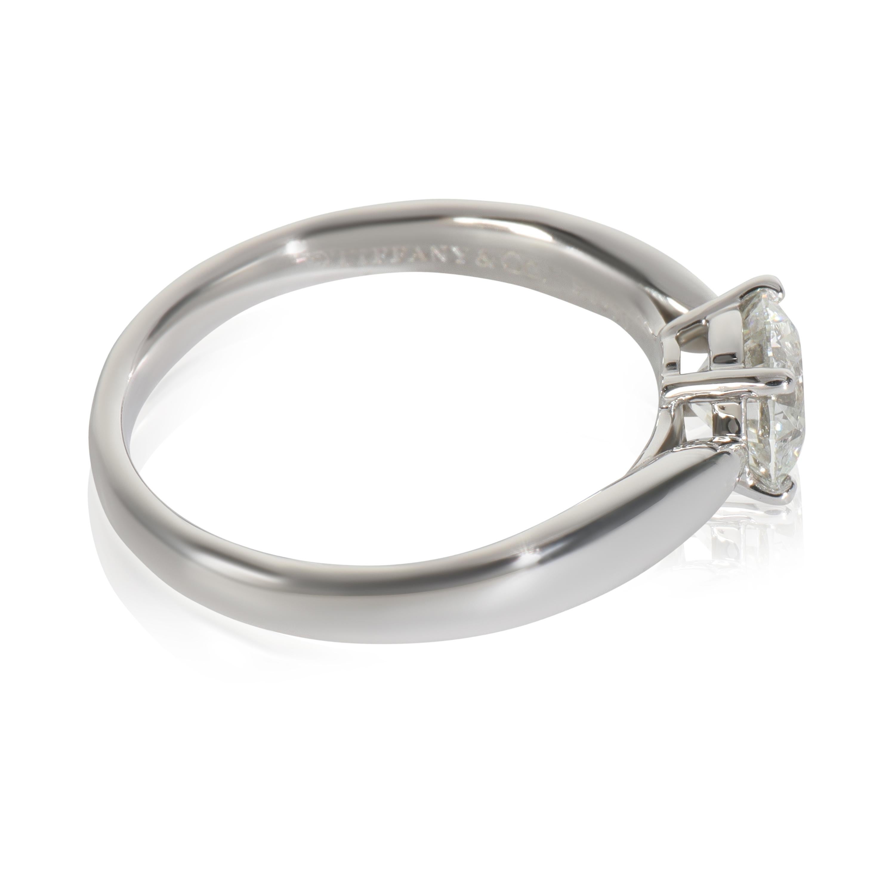 Taille ronde Tiffany & Co. Bague de fiançailles Harmony à diamants ronds et brillants de 0.72 ct en vente