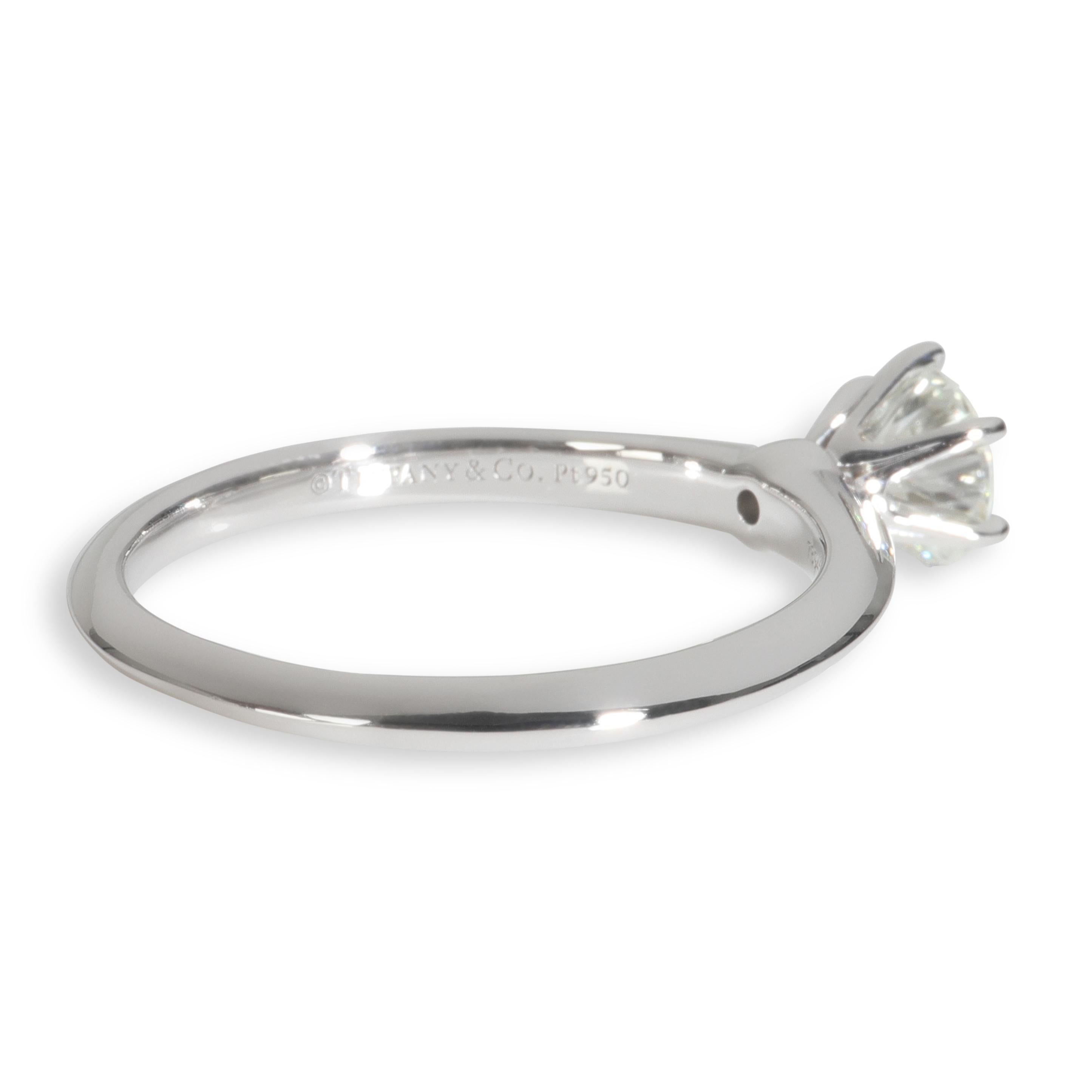 Taille ronde Tiffany & Co. Bague de fiançailles à diamants ronds et brillants de 0.76 ct en vente