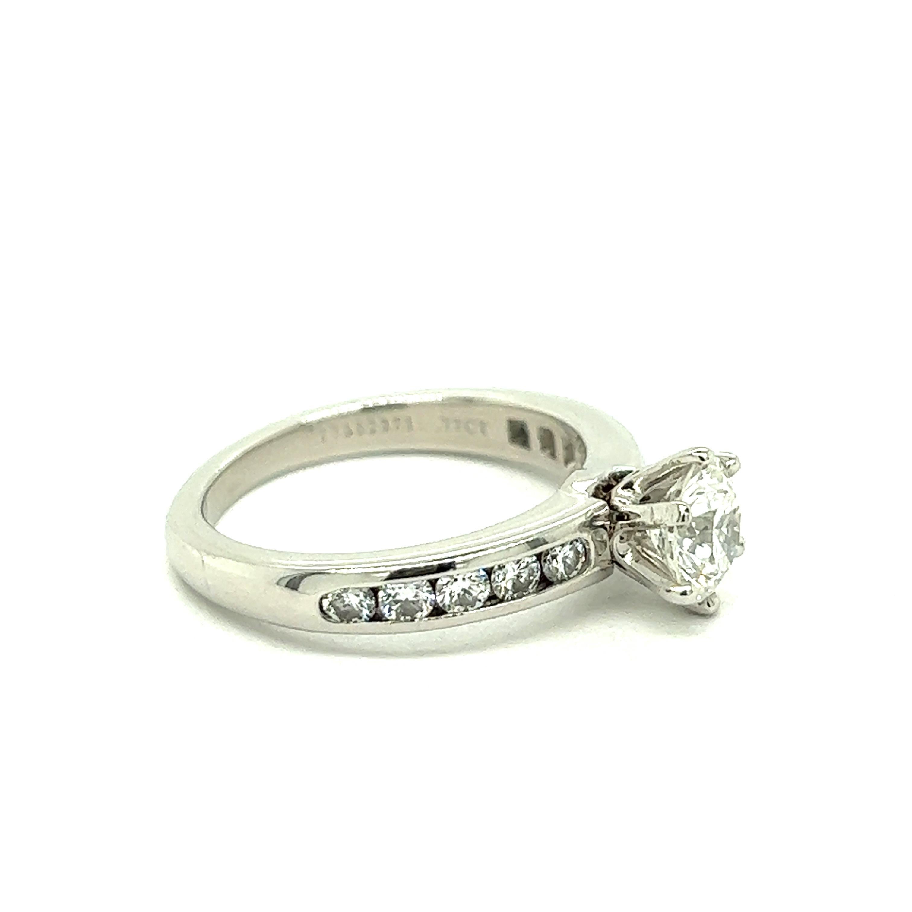 Verlobungsring mit 0,77 Karat Diamant Solitär von Tiffany & Co. im Zustand „Hervorragend“ im Angebot in New York, NY