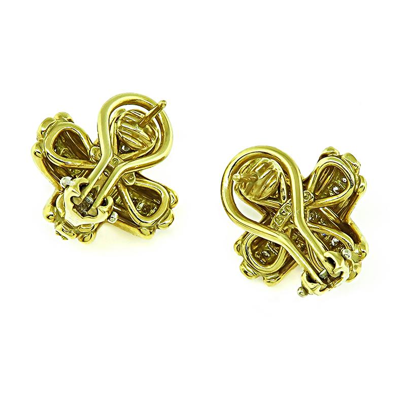 Taille ronde Tiffany & Co Boucles d'oreilles en or avec 0,90ct de diamant en vente