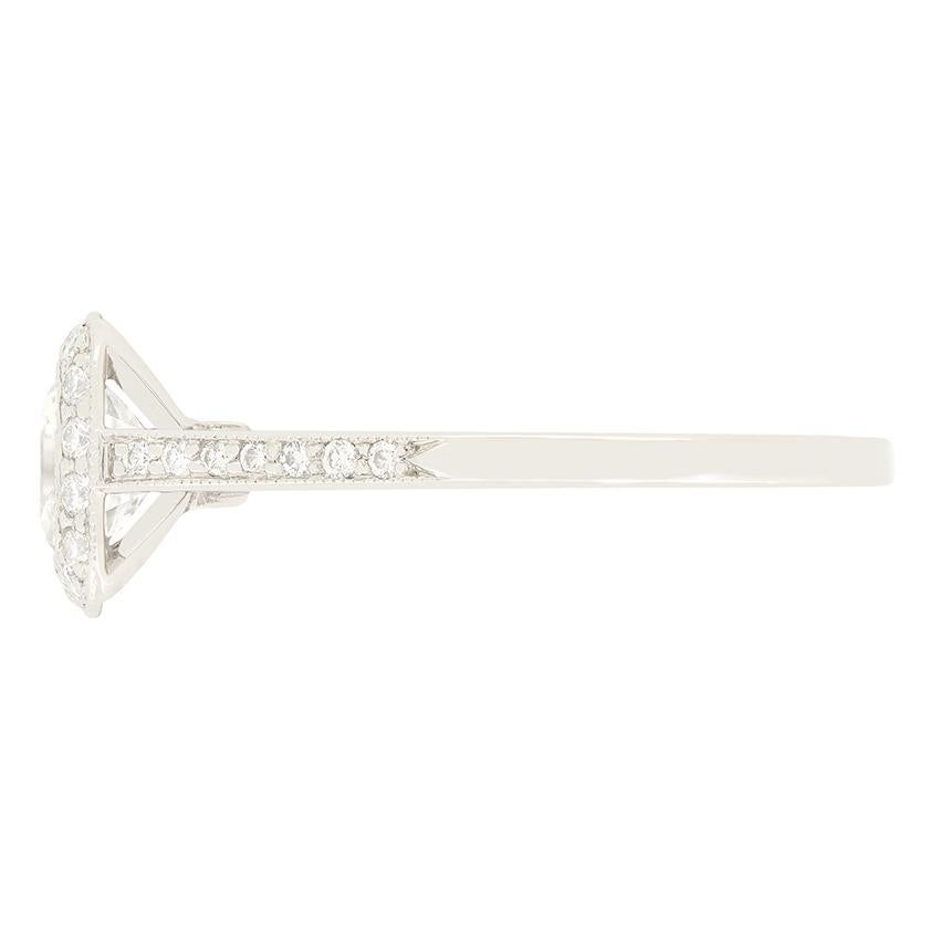 Tiffany & Co. 0.91ct Diamond Halo Ring In Good Condition For Sale In London, GB