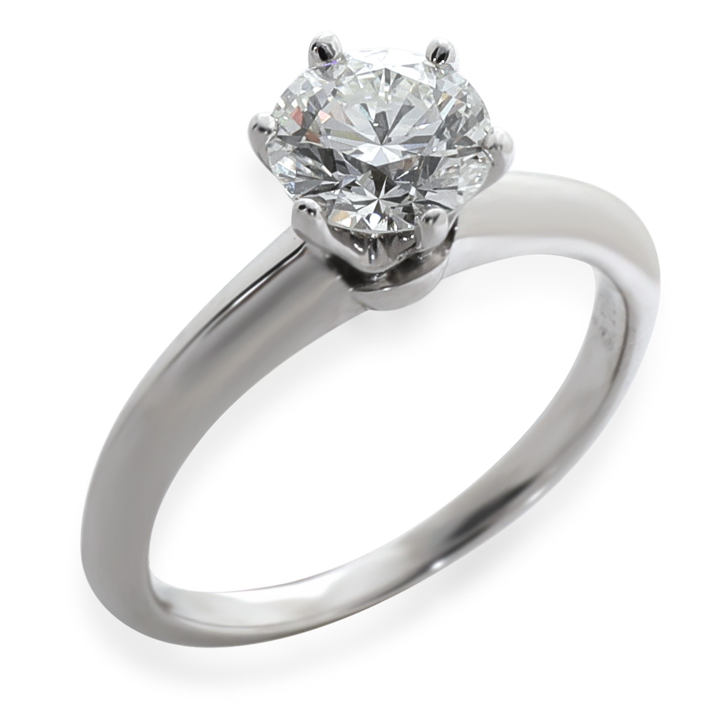 Taglio rotondo Tiffany & Co. Anello di fidanzamento con diamanti tondi e brillanti da 0,92 carati in vendita