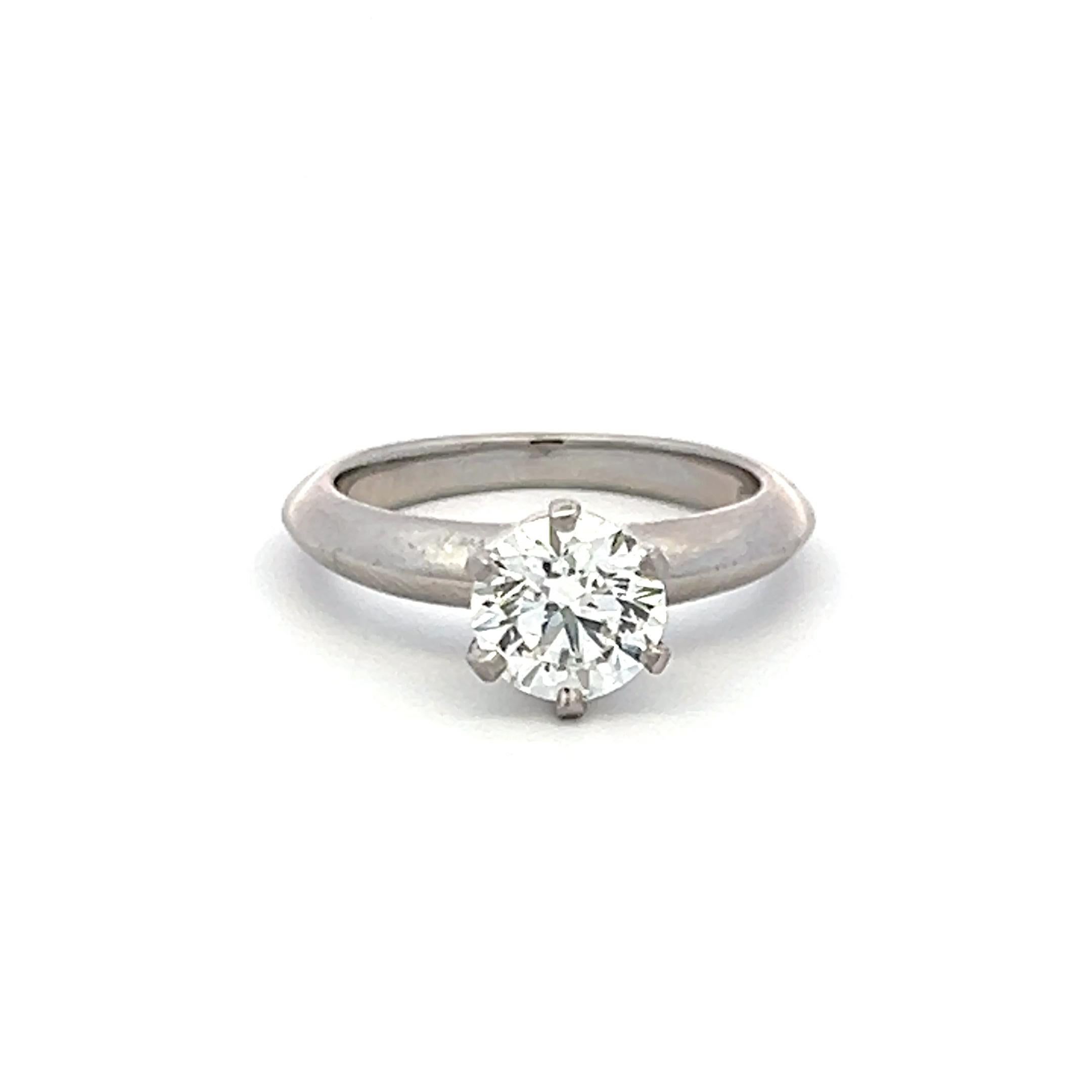 Women's Tiffany & Co 0.93 Carat Round Brilliant F VVS2 Diamond Platinum Ring For Sale