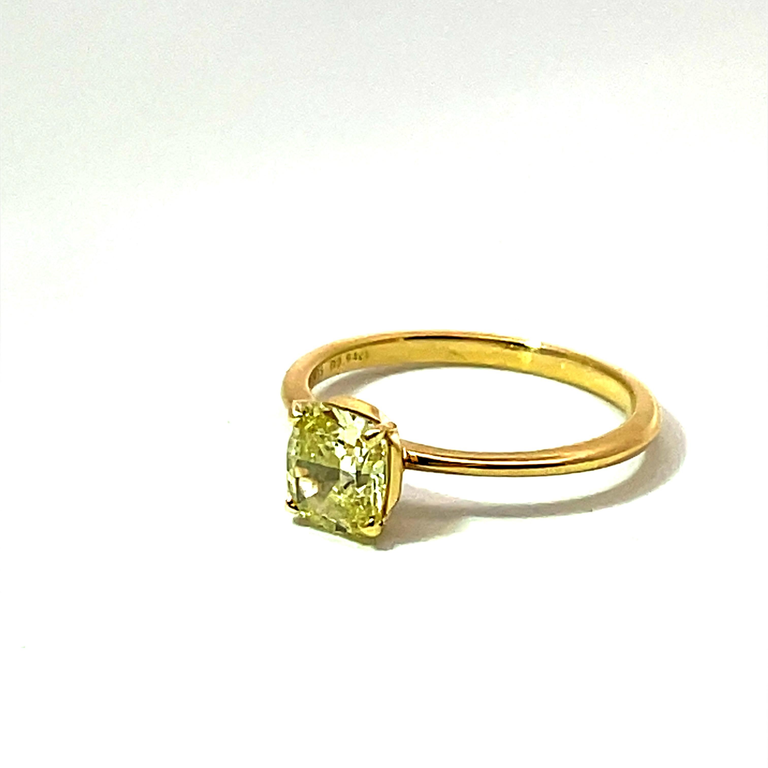 Tiffany & Co. 0.94ct Fancy Yellow Diamond with 18k Yellow Gold Engagement Ring 2