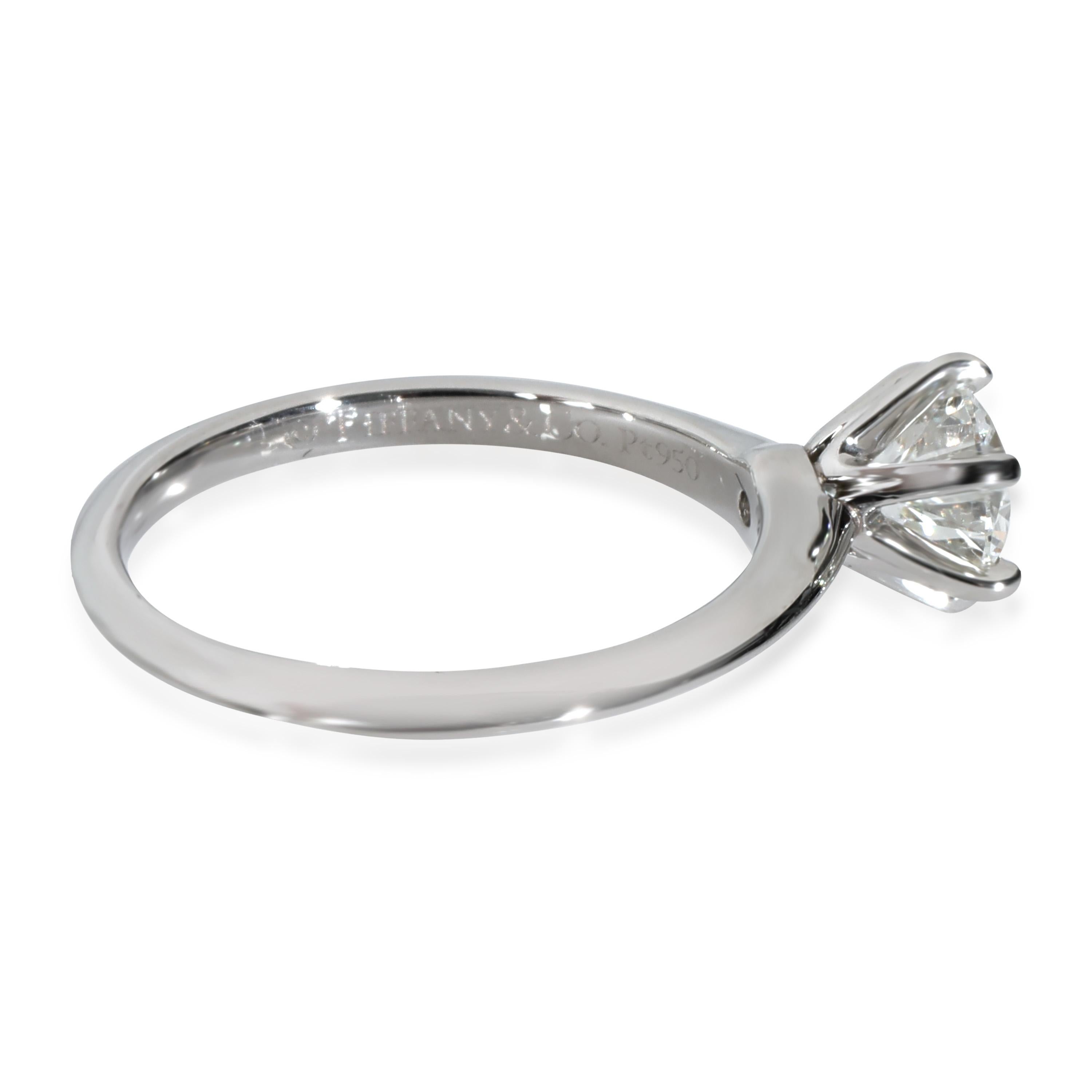 Women's Tiffany & Co. 0.95 ct Diamond Engagement Ring For Sale