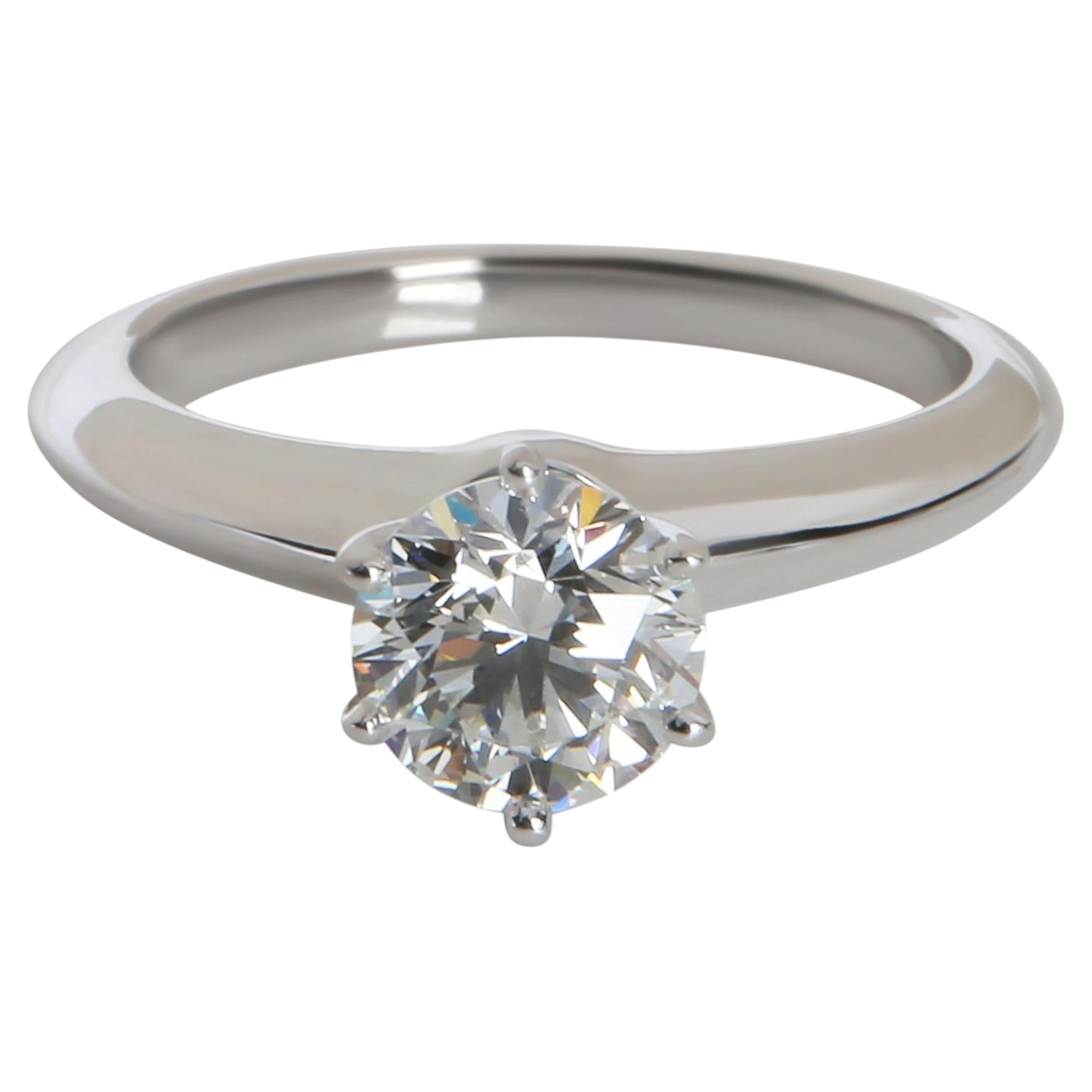Tiffany & Co. 0.97 ct Runder Brillant-Diamant-Verlobungsring im Angebot