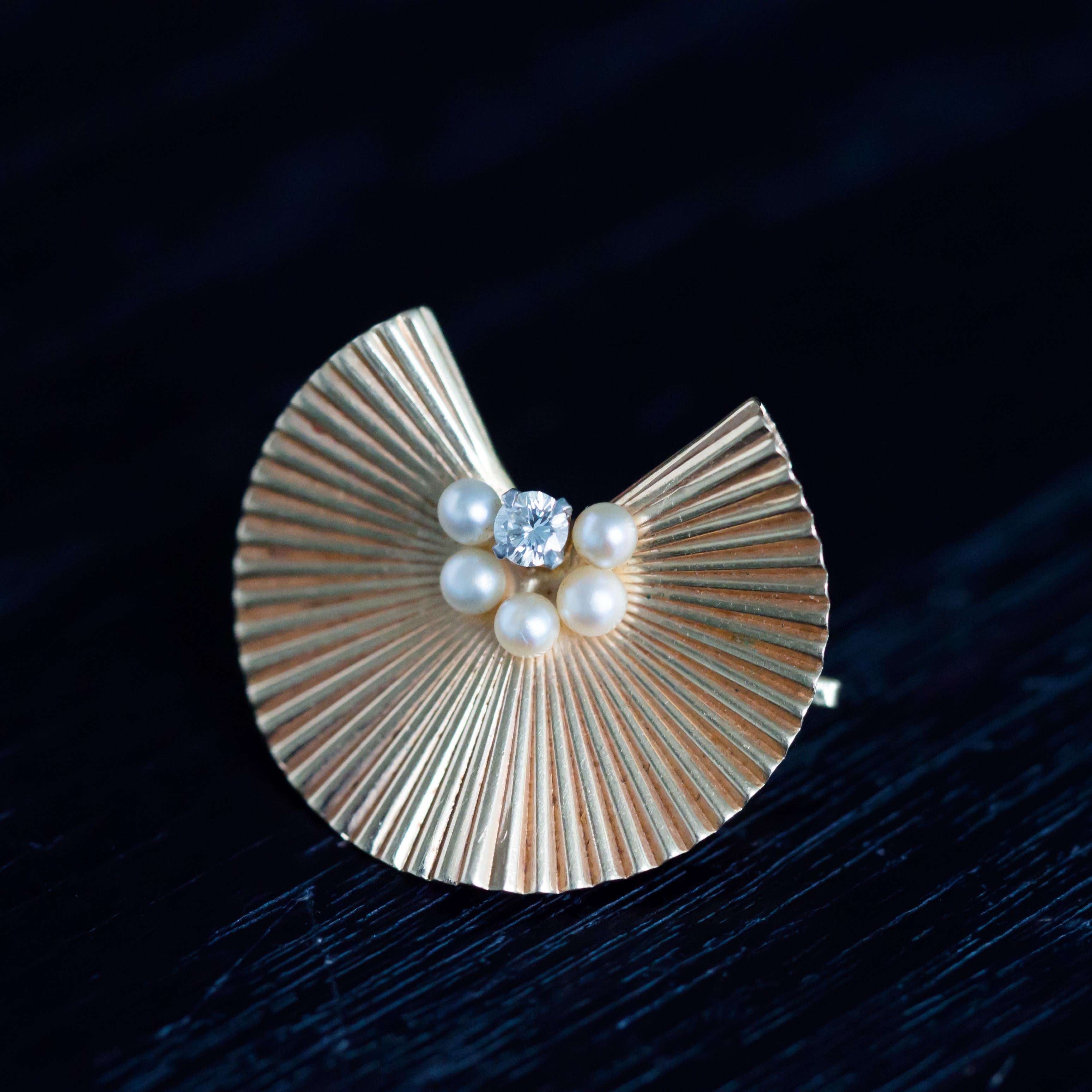 Diamant-Ohrring von Tiffany & Co. mit 0,10 Karat Gesamtgewicht im Zustand „Gut“ im Angebot in Atlanta, GA