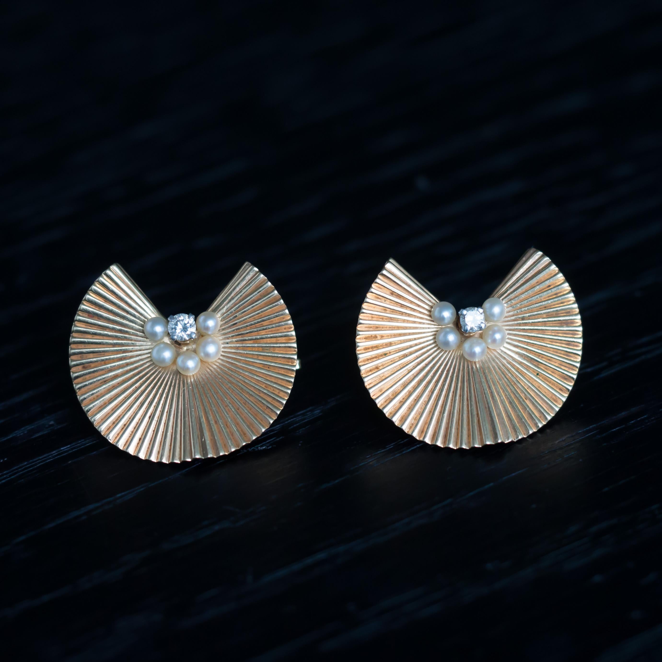 Diamant-Ohrring von Tiffany & Co. mit 0,10 Karat Gesamtgewicht im Angebot 1