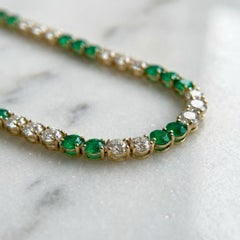 Tiffany & Co. 10 Ct. 18K Yellow Gold Diamond and Emerald Graduated Necklace