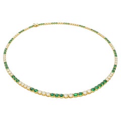 Tiffany & Co. Collier gradué en or jaune 18 carats, diamants et émeraudes, 10 ct.