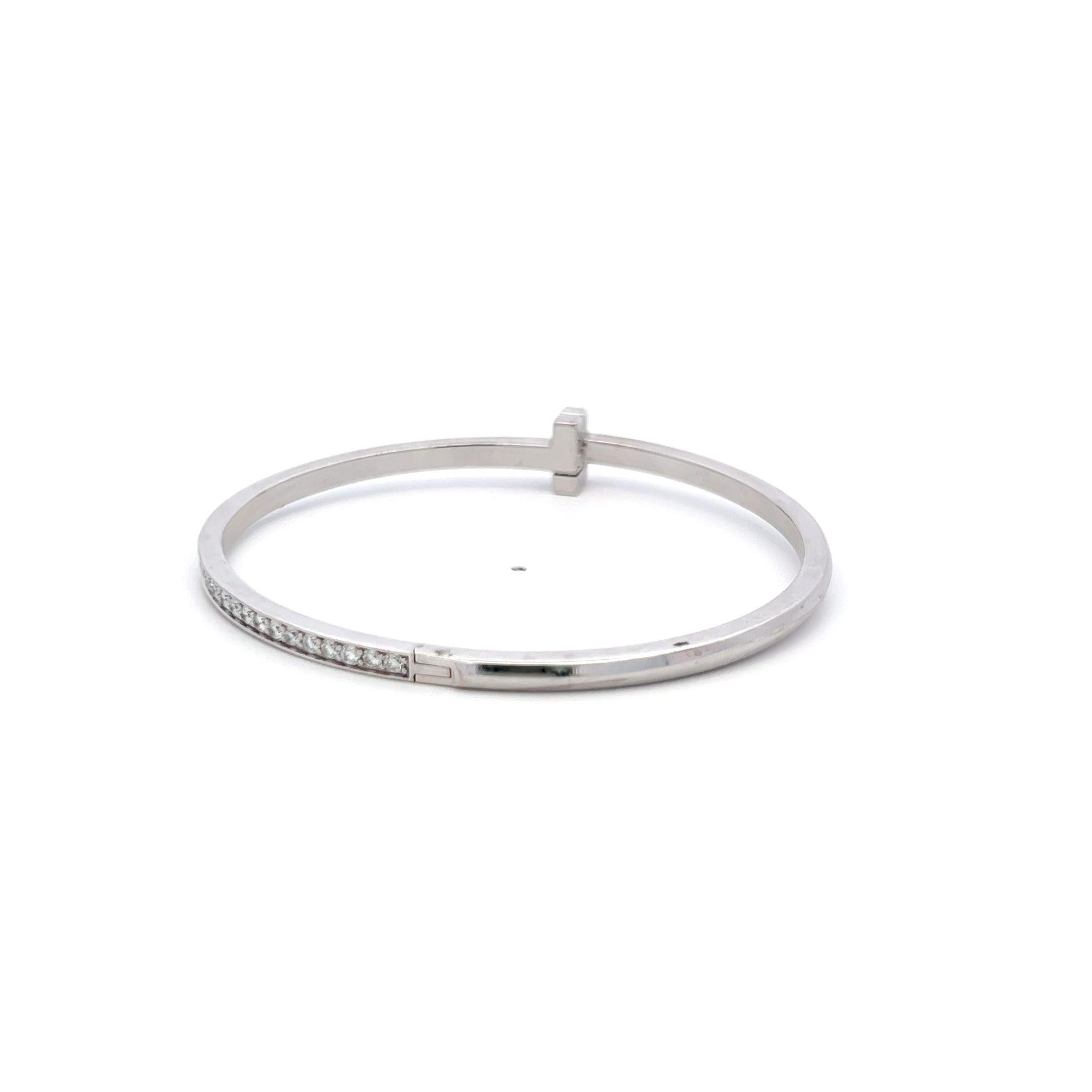 Armreif aus 18 Karat Weißgold von Tiffany & Co mit 1,00 Karat rundem Brillanten und Diamanten (Brillantschliff) im Angebot