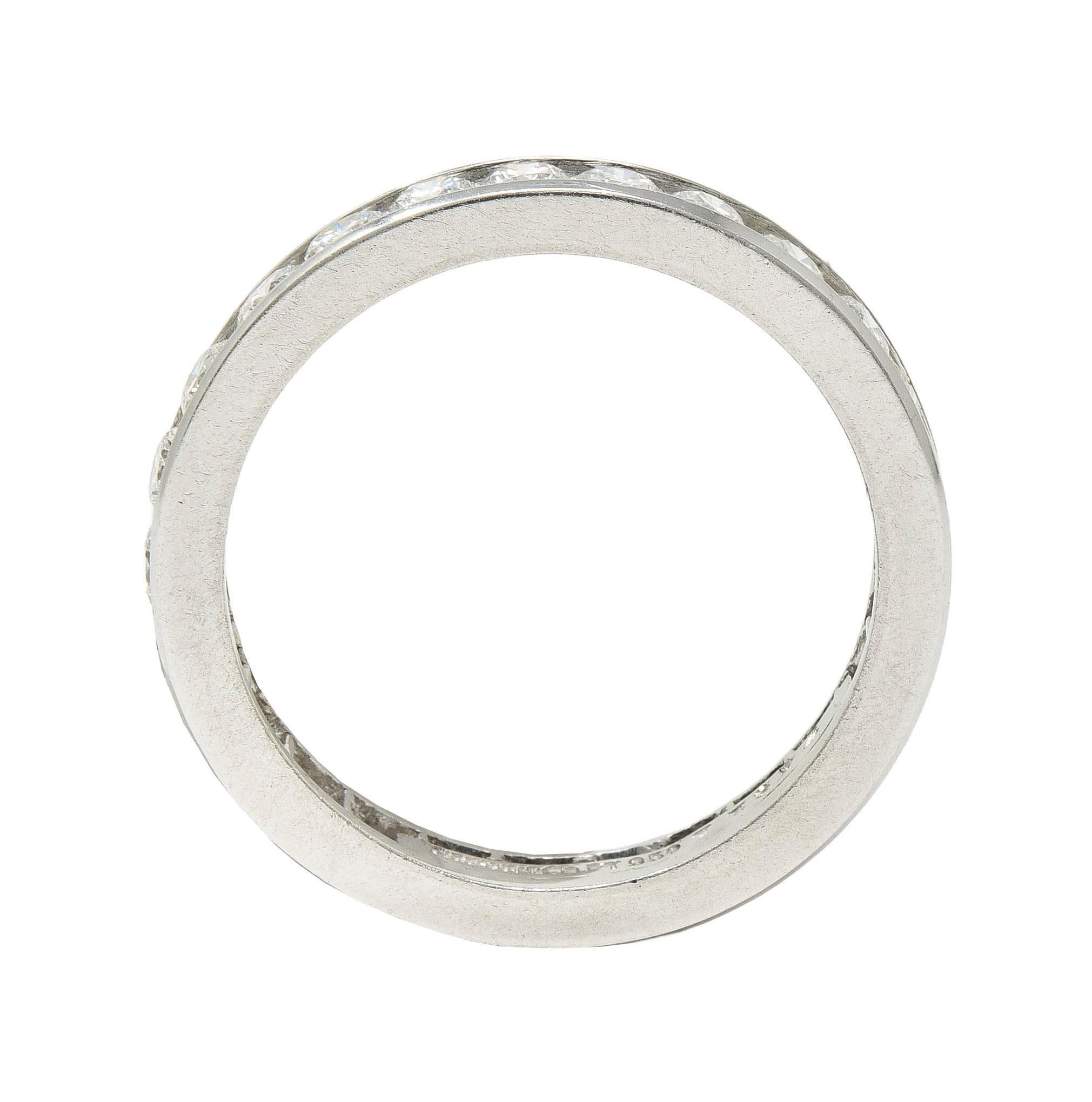 Tiffany & Co. 1.00 CTW Diamond Platinum Eternity Contemporary Wedding Band Ring (anneau de mariage contemporain en platine) en vente 2