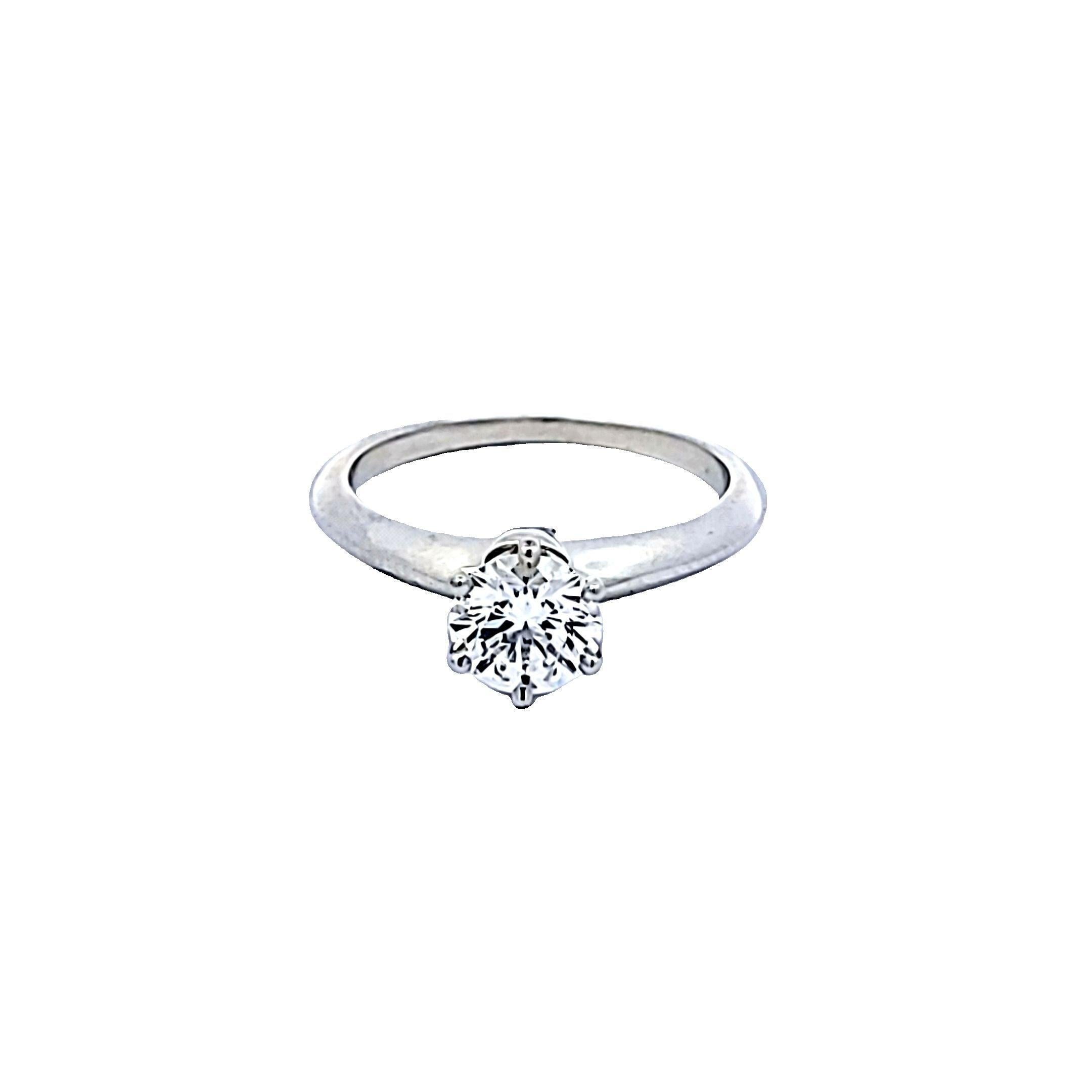 Contemporary Tiffany & Co 1.01 Carat Round Brilliant H VS2 Diamond Platinum Engagement Ring For Sale