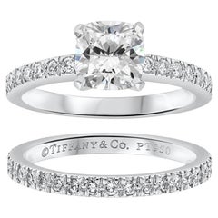 Bague de fiançailles et alliance Tiffany & Co. avec diamant taille coussin de 1,01 carat