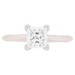 Tiffany & Co. Anello di fidanzamento solitario con diamante taglio principessa da 1,01 ct.