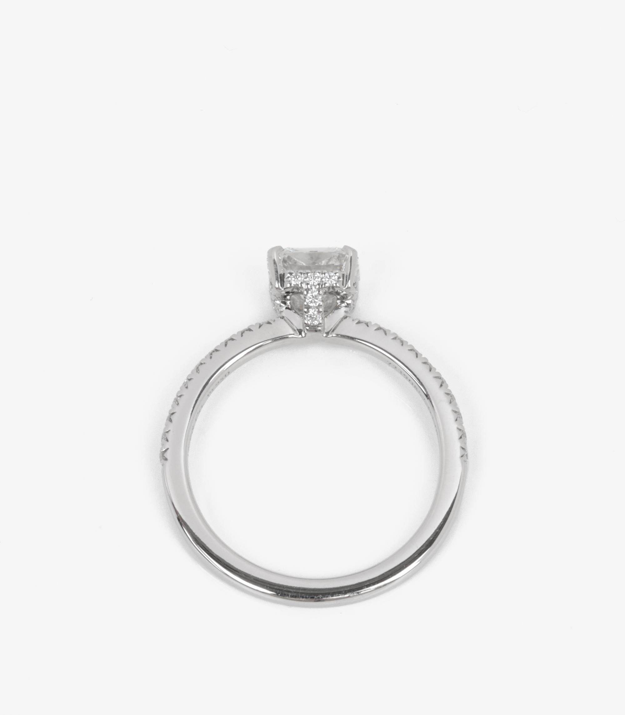 Women's or Men's Tiffany & Co. 1.01ct True Diamond Platinum Ring For Sale