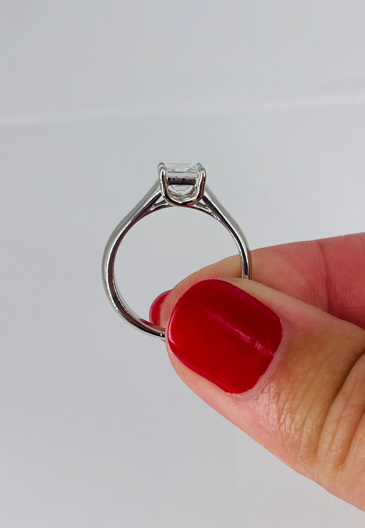 Tiffany & Co. 1.02 carat Radiant Cut Diamond Platinum Solitaire Engagement Ring  For Sale 1
