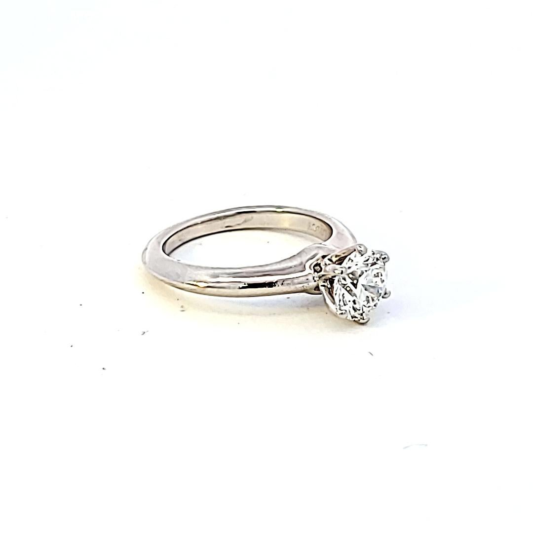 Tiffany & Co 1.02 Carat Round Brilliant G VS2 Diamond Platinum Engagement Ring For Sale 6