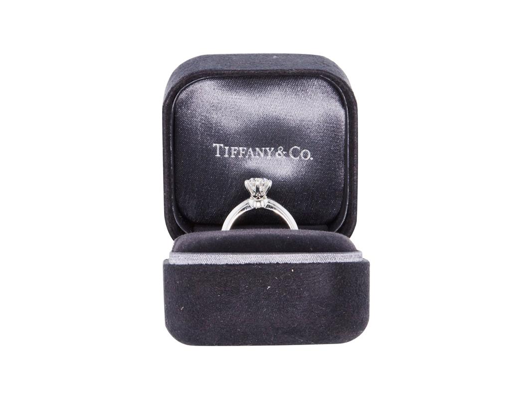 Women's Tiffany & Co 1.02 Carat Round Brilliant G VS2 Diamond Platinum Engagement Ring For Sale
