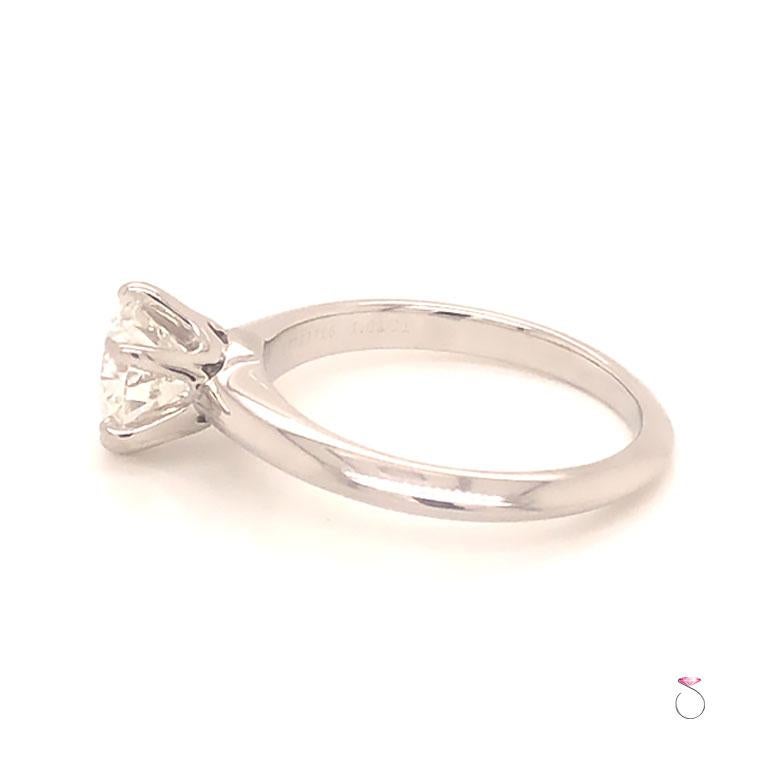Tiffany & Co. 1,02 carat Bague solitaire en platine avec diamants ronds G, VVS2 en vente 6