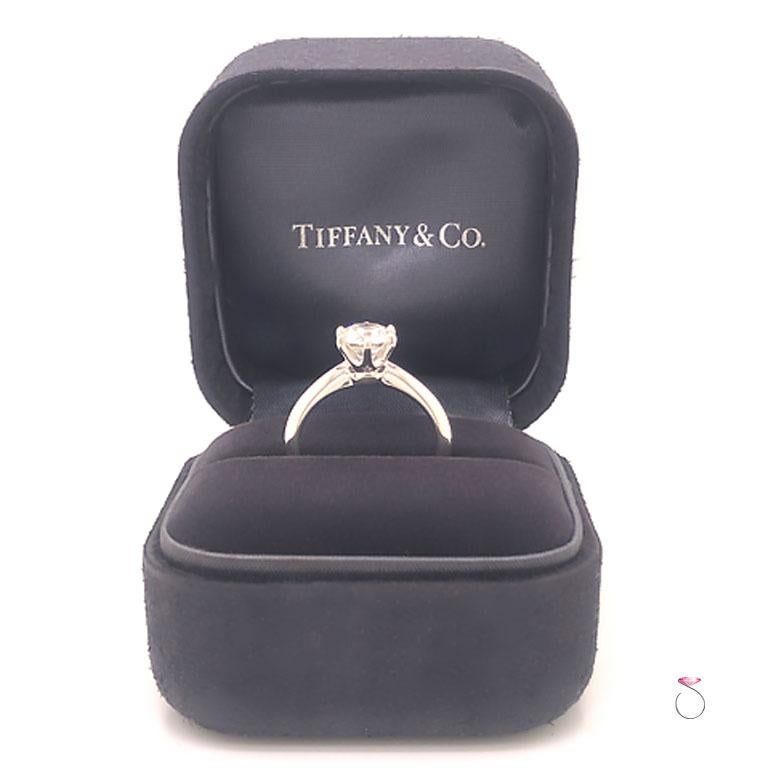 Tiffany & Co. 1.02 Ct. G, VVS2 Round Diamond Solitaire Platinum Ring For Sale 1