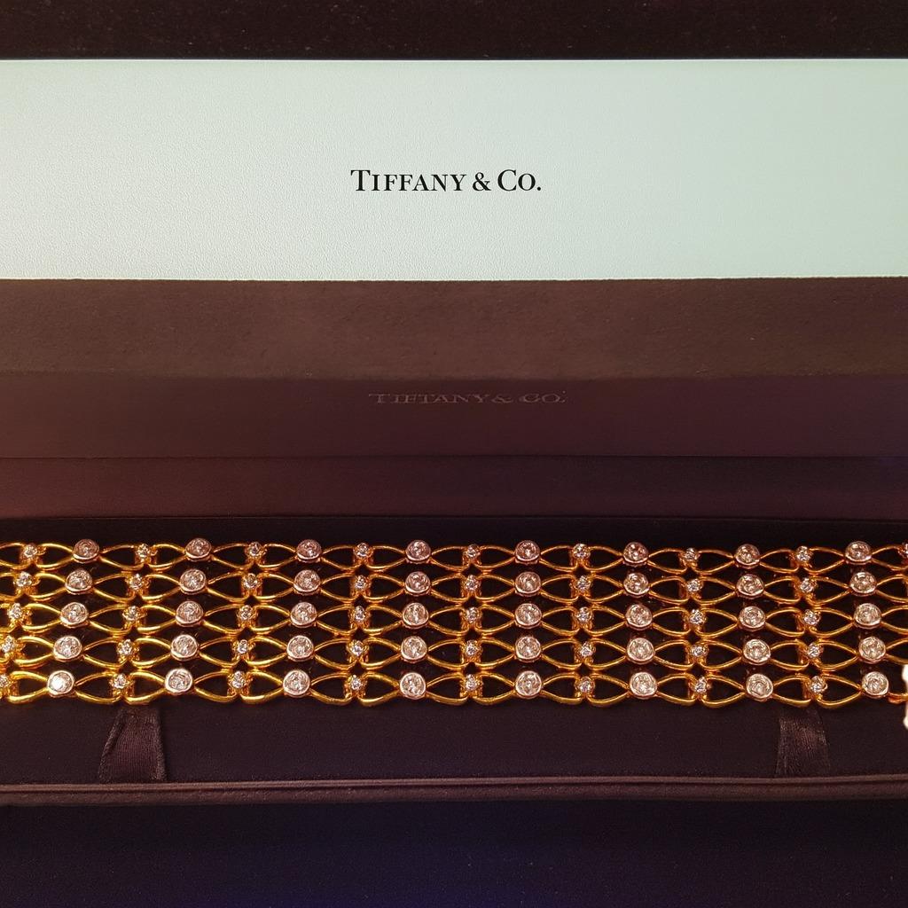 Contemporary Tiffany & Co. 10.25 Carat Diamond Bracelet For Sale