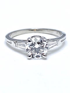 Tiffany & Co. 1.05 Carat E/VS1 Round Brilliant and Baguette Diamond Plat Ring