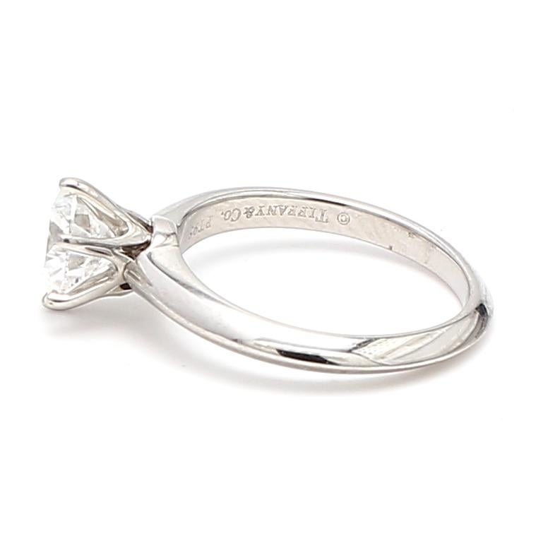 Tiffany & Co 1.07 Carat Round Brilliant Diamond Platinum Engagement Ring For Sale 3