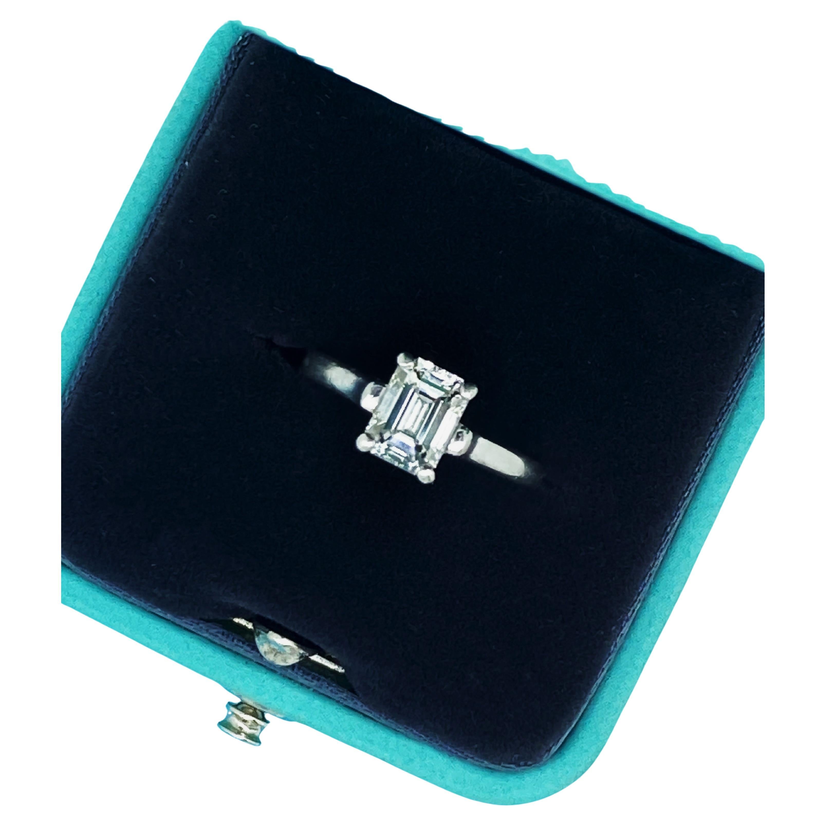 Tiffany & Co. 1,07ct Emerald Cut Diamond Solitaire 950 Platinum Ring, GIA, Papers
