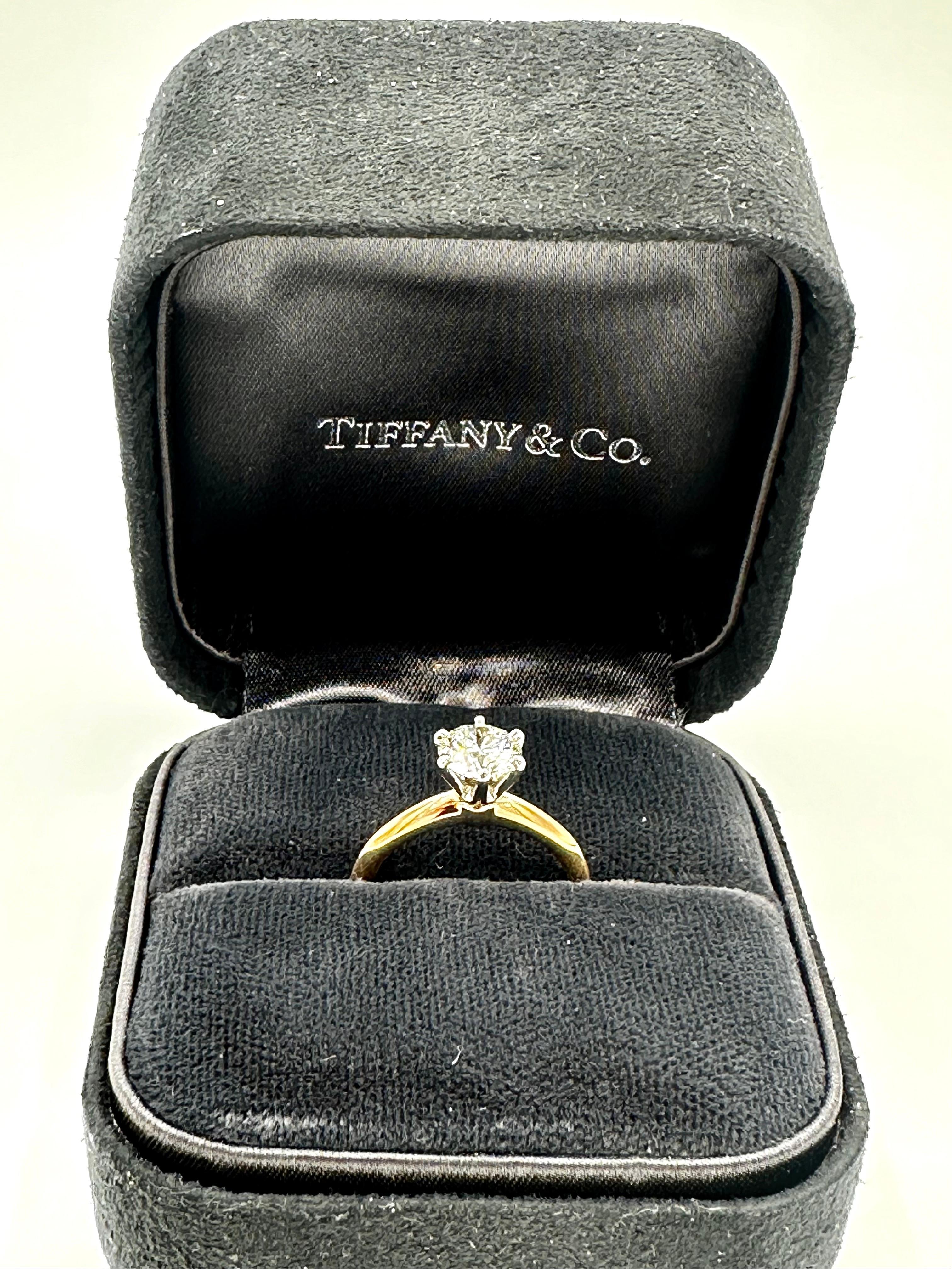 Tiffany & Co. 1.08 Carat I/VVS2 Round Brilliant Diamond Six Prong Ring For Sale 4