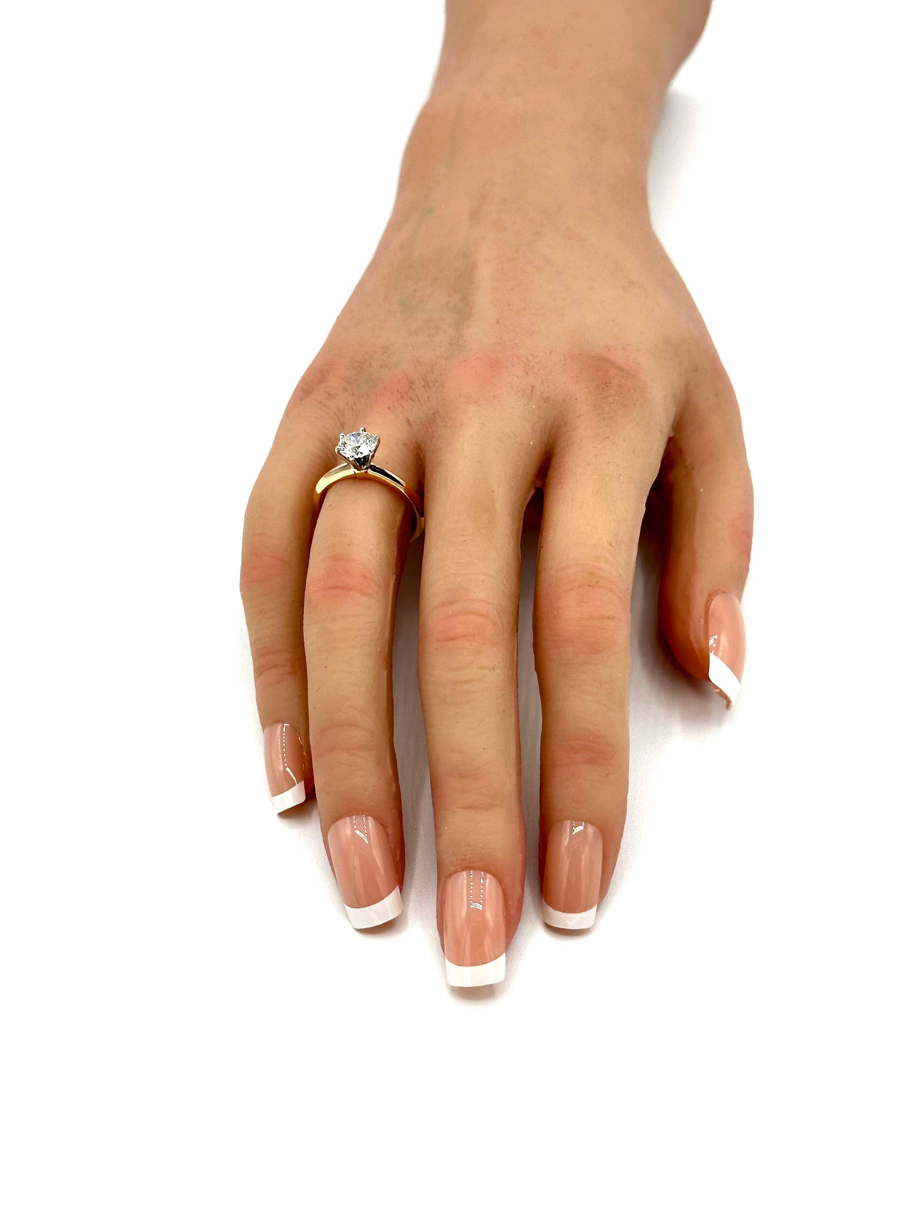 Tiffany & Co. 1.08 Carat I/VVS2 Round Brilliant Diamond Six Prong Ring For Sale 3
