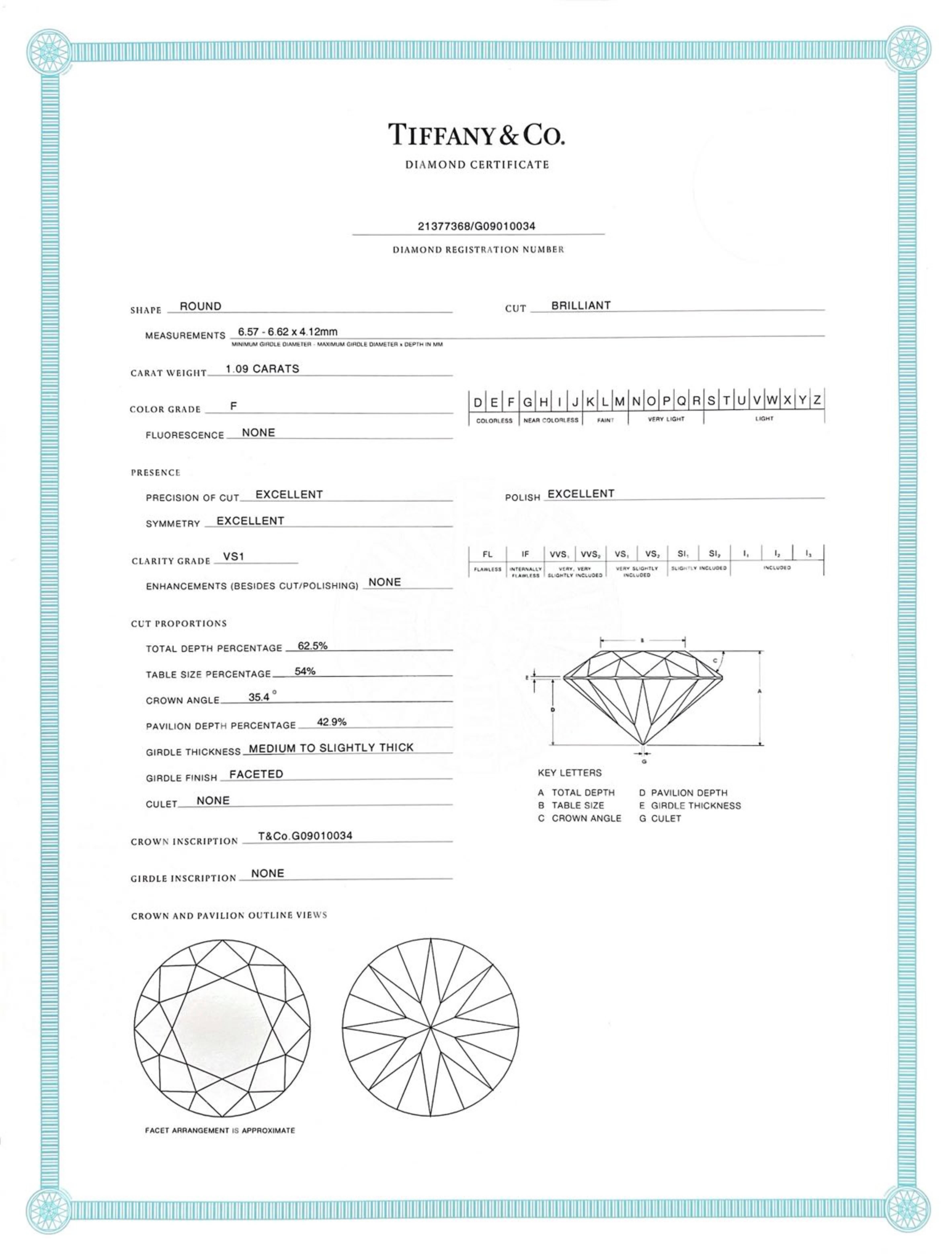 Tiffany & Co. Bague de fiançailles en platine avec diamant rond naturel de 1,09 carat F VS1 en vente 1