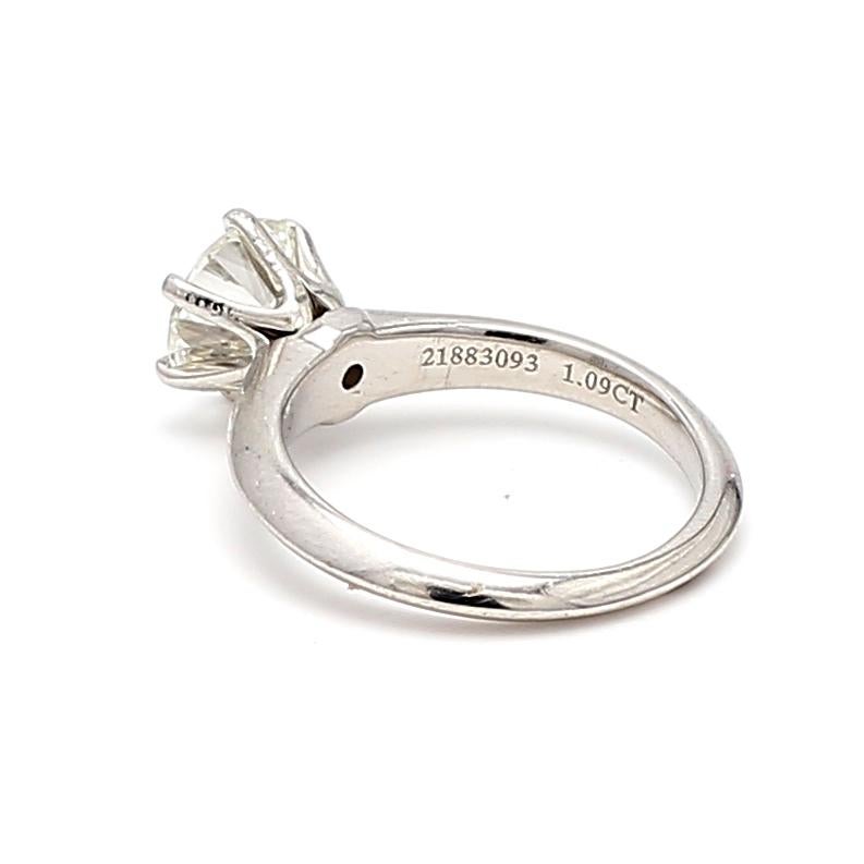 Tiffany & Co 1.09 Carat Round Brilliant Diamond Platinum Engagement Ring For Sale 2