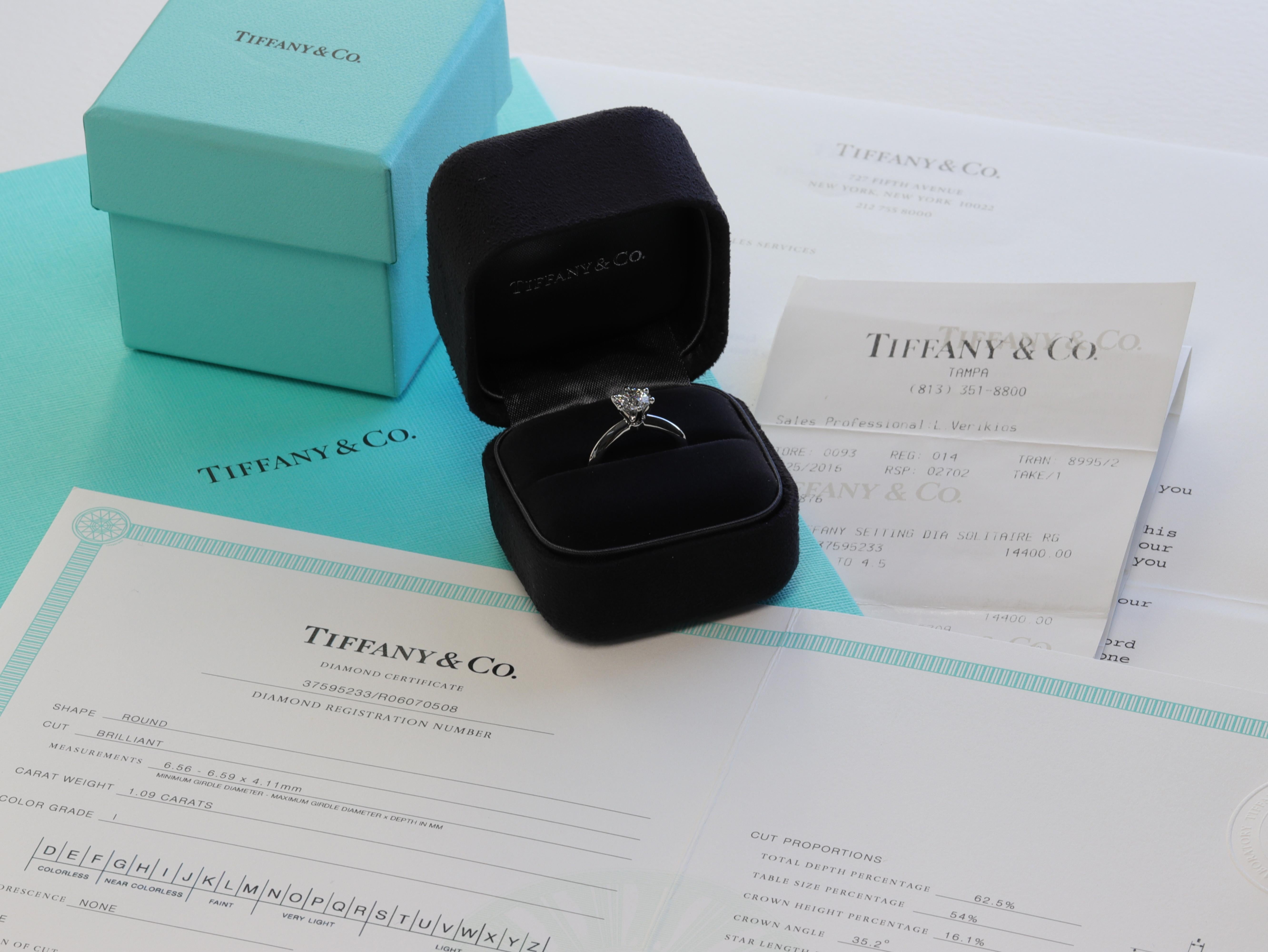 Round Cut Tiffany & Co. 1.09ct I VS1 Round Brilliant Diamond Solitaire Engagement Ring For Sale