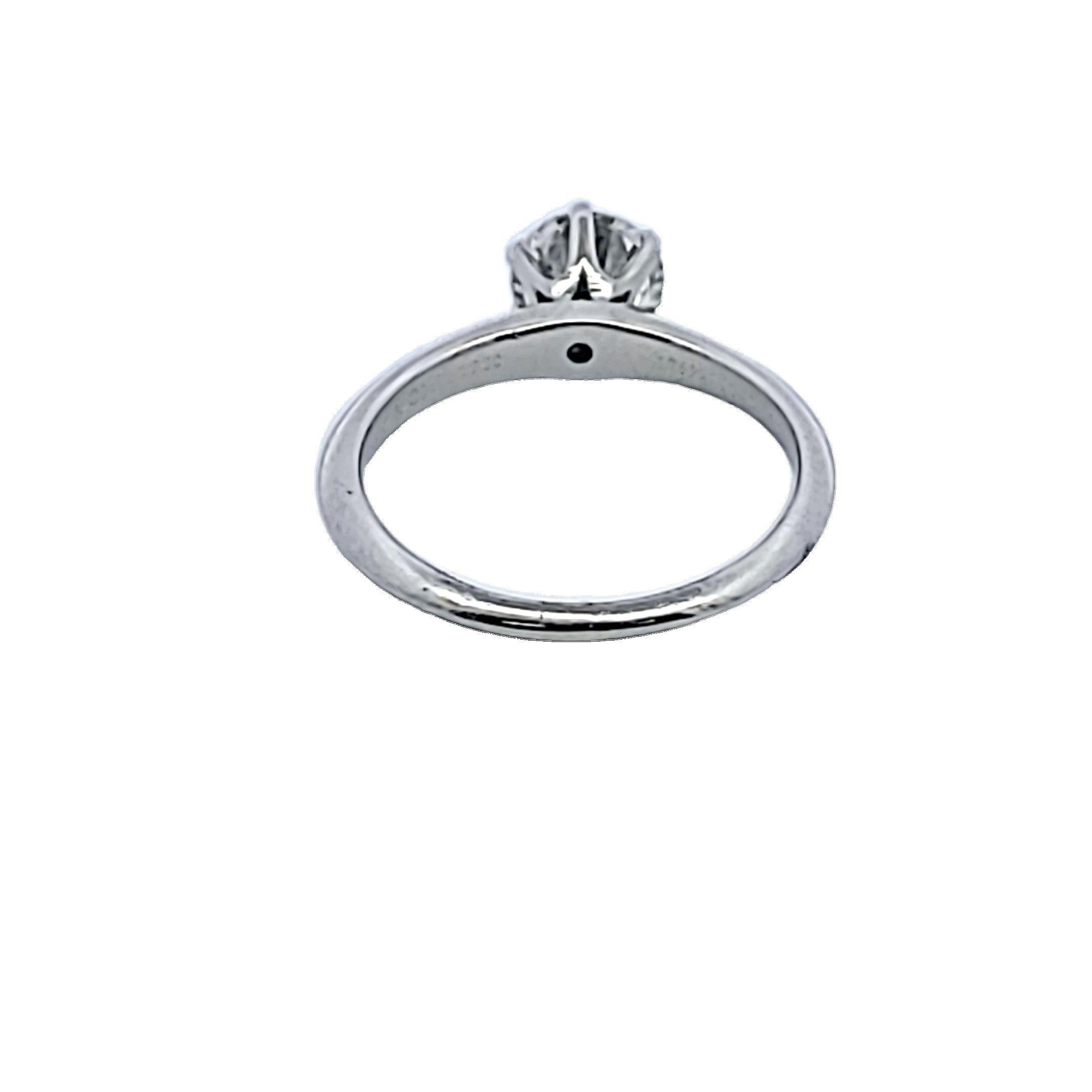 Tiffany & Co. Anello di fidanzamento in platino bianco con diamante tondo e brillante da 1,10 carati in vendita 11