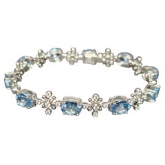 Tiffany & Co. Schneeflocken-Armband aus Platin mit 11,2 Karat Aquamarin und 1,05 Karat Diamant