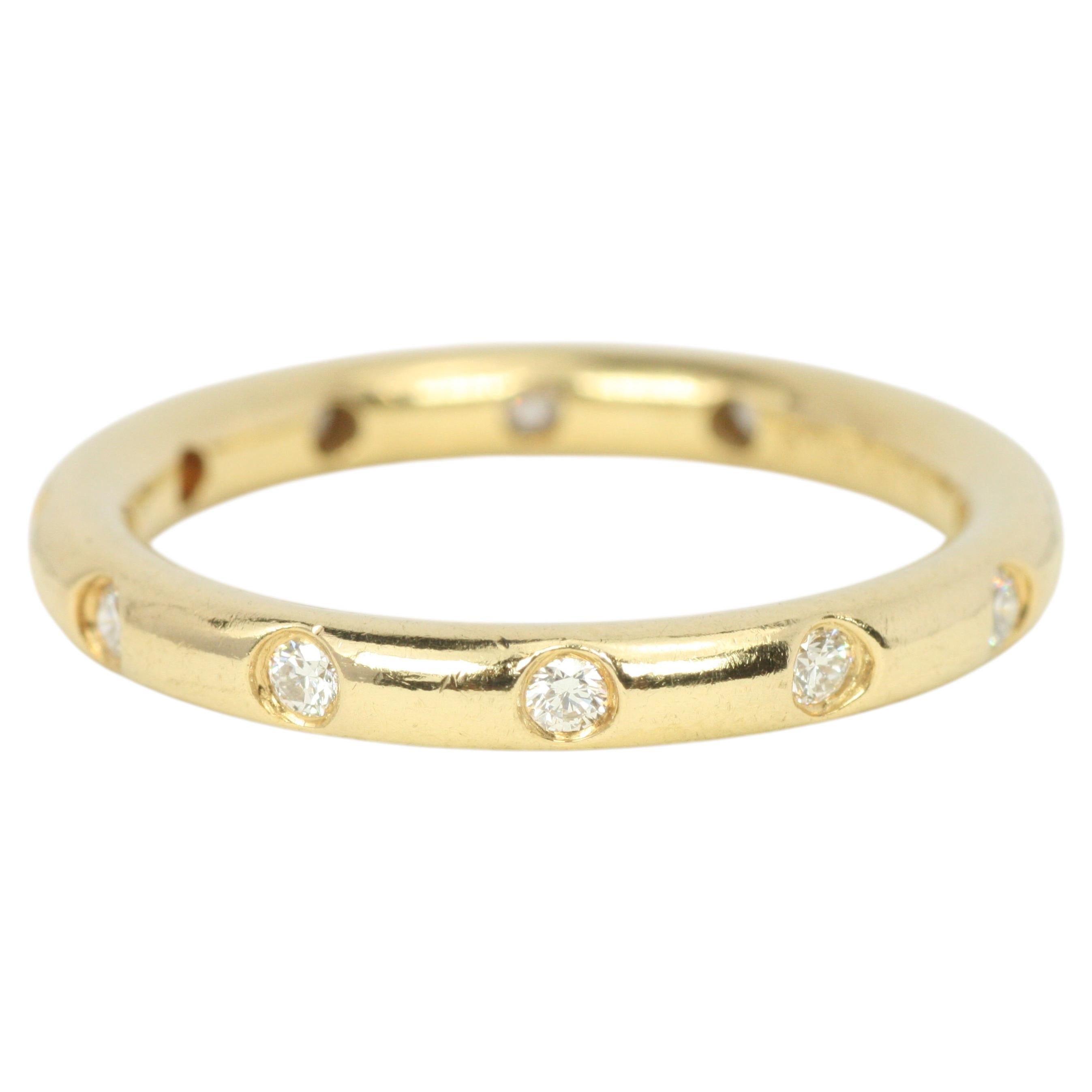Anillo de eternidad de Tiffany & Co. con 12 diamantes, en oro amarillo de 18 quilates