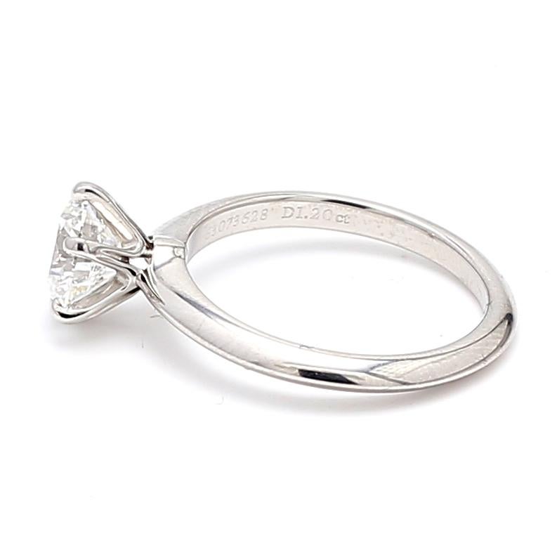 Tiffany & Co 1.20 Carat Round Brilliant F VS1 Diamond Platinum Engagement Ring For Sale 3