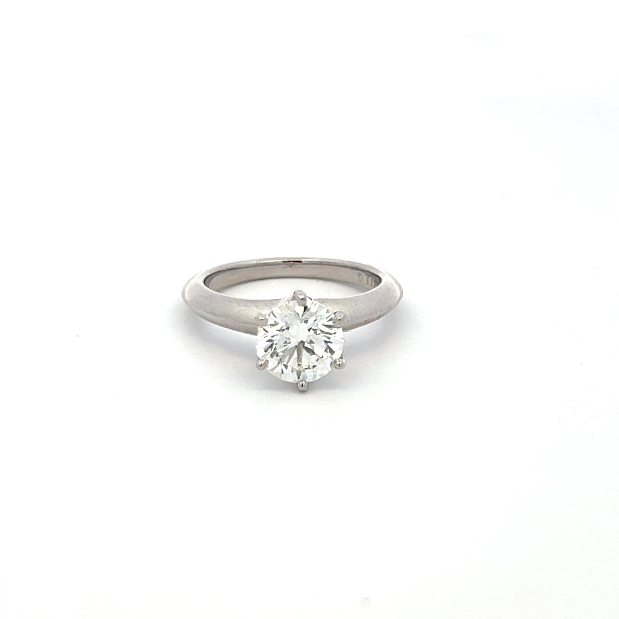 De las mujeres Anillo de compromiso en platino con diamante redondo brillante I VVS1 de 1,21 quilates Tiffany & Co. en venta