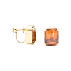 Tiffany & Co. 12.25 Carat Citrine 18 Karat Yellow Gold Retro Screw Back Earrings