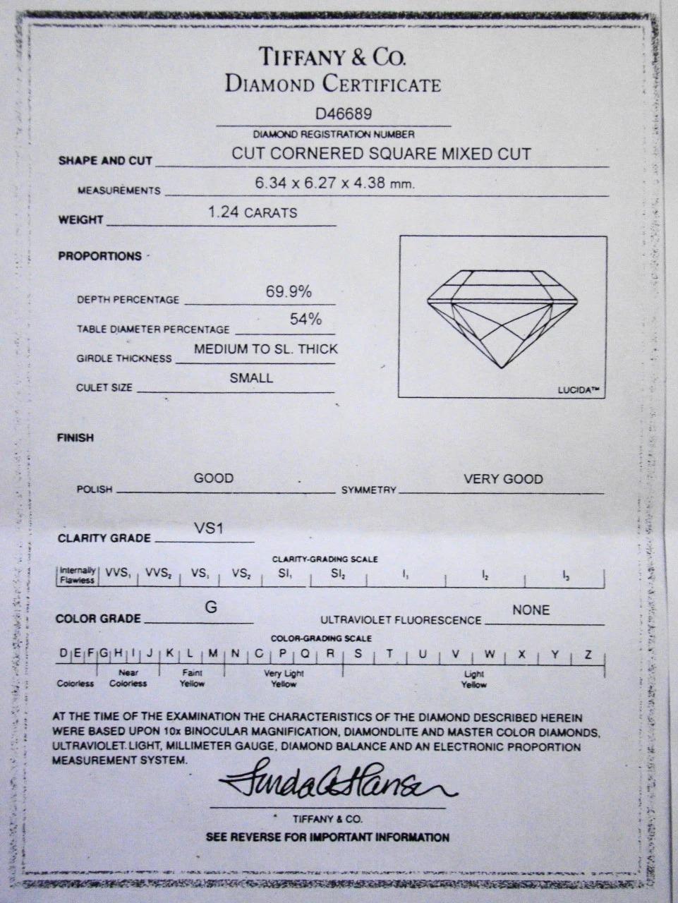 Tiffany & Co. Anello con diamante quadrato taglio Brilliante Lucida in platino da 1.24 carati in vendita 1