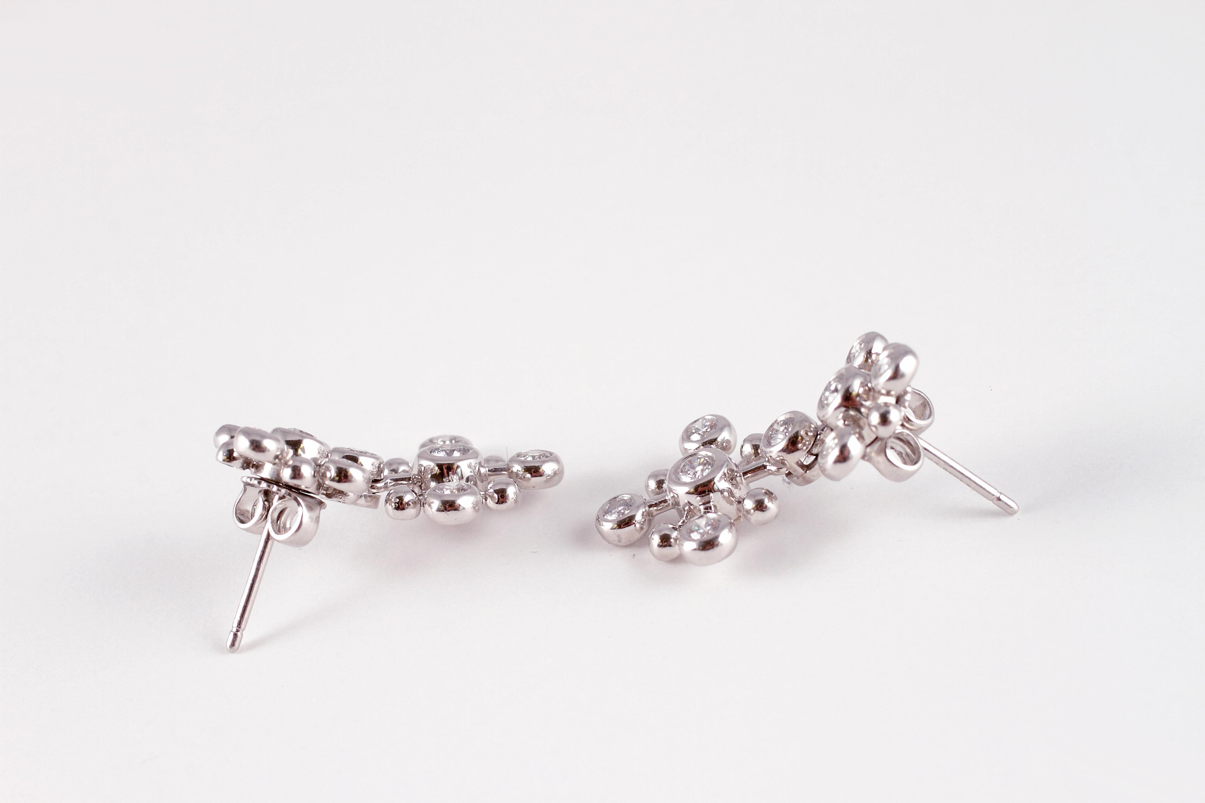 Snowflake-Ohrringe aus Platin mit 1,25 Karat Diamanten von Tiffany & Co. im Zustand „Gut“ im Angebot in Dallas, TX