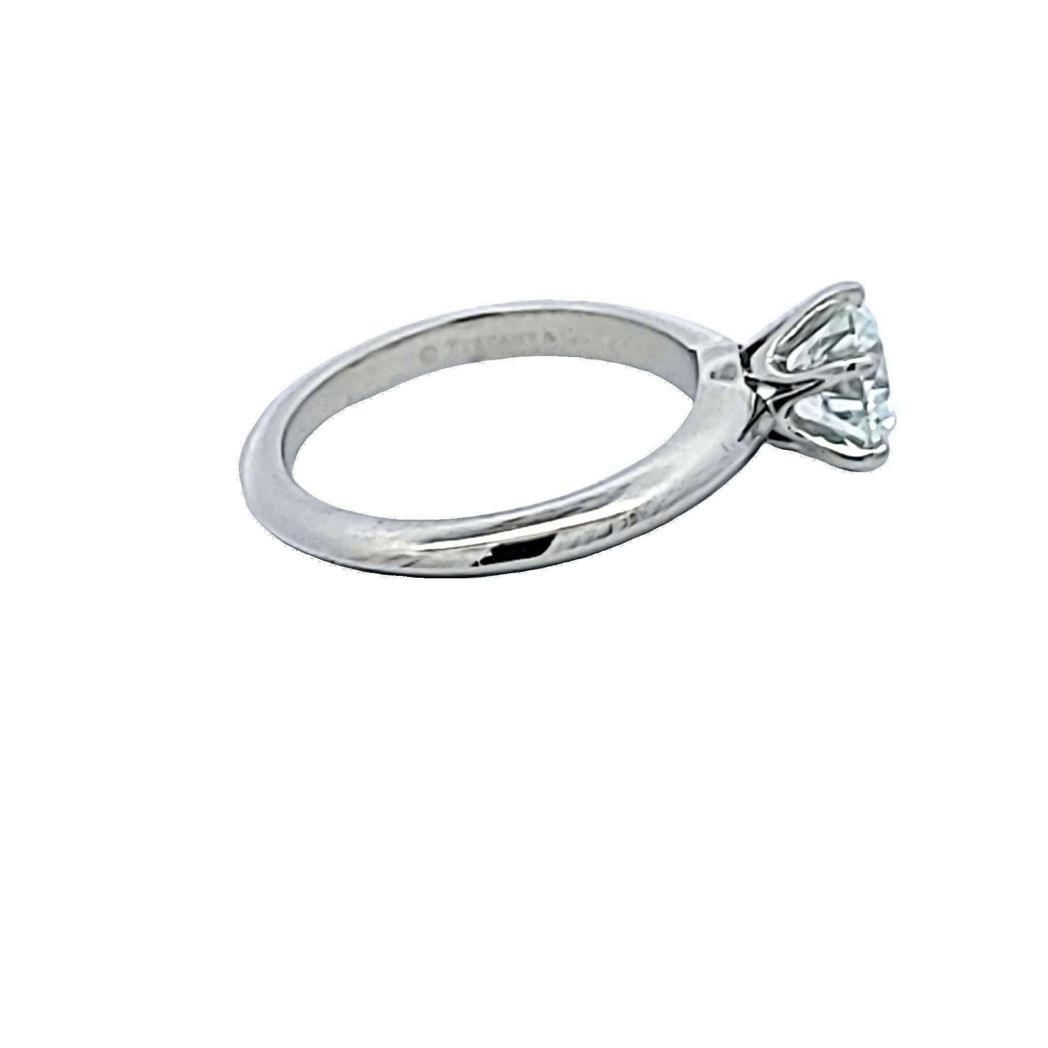 Tiffany & Co 1.25 Carat Round Brilliant G VS1 Diamond Platinum Engagement Ring In Good Condition For Sale In New York, NY