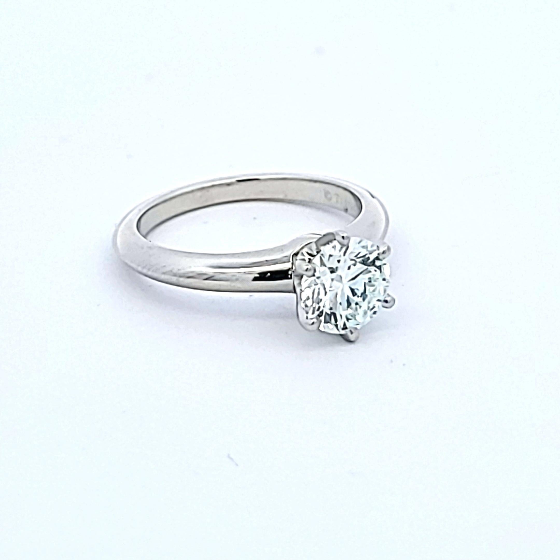 Women's Tiffany & Co 1.25 Carat Round Brilliant G VS1 Diamond Platinum Engagement Ring For Sale