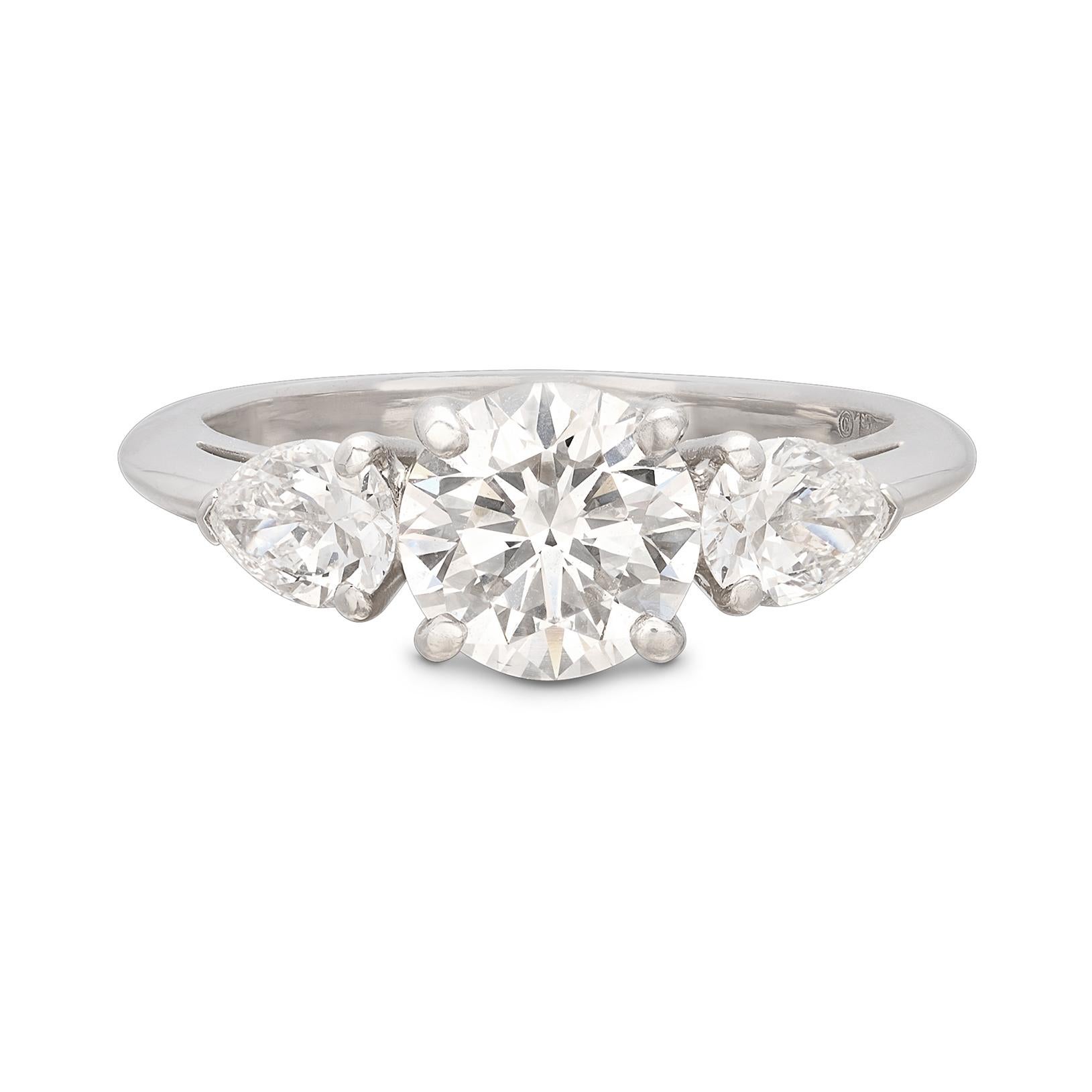 Tiffany & Co. 1,25 Karat. F/VS1 Verlobungsring aus Platin mit Diamant und Platin im Angebot 6