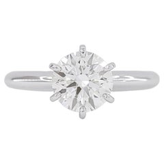 Tiffany& Co. 1.26 Carat Round Cut Diamond Solitaire Engagement Platinum Ring