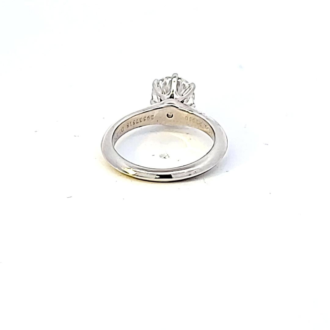 Women's Tiffany & Co 1.27 Carat Round Brilliant H VVS2 Diamond Platinum Engagement Ring For Sale