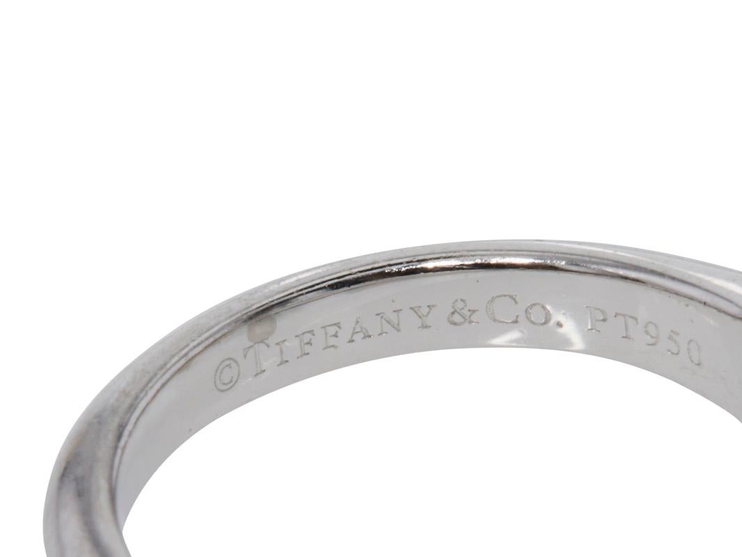 Tiffany & Co 1.27 Carat Round Brilliant H VVS2 Diamond Platinum Engagement Ring For Sale 4