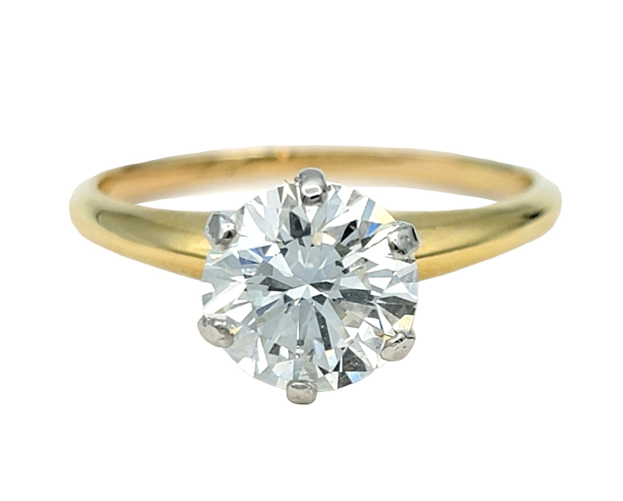 Tiffany & Co. 1.28 Carat Diamond Solitaire Ring with Wedding Band in 18K Gold For Sale 1