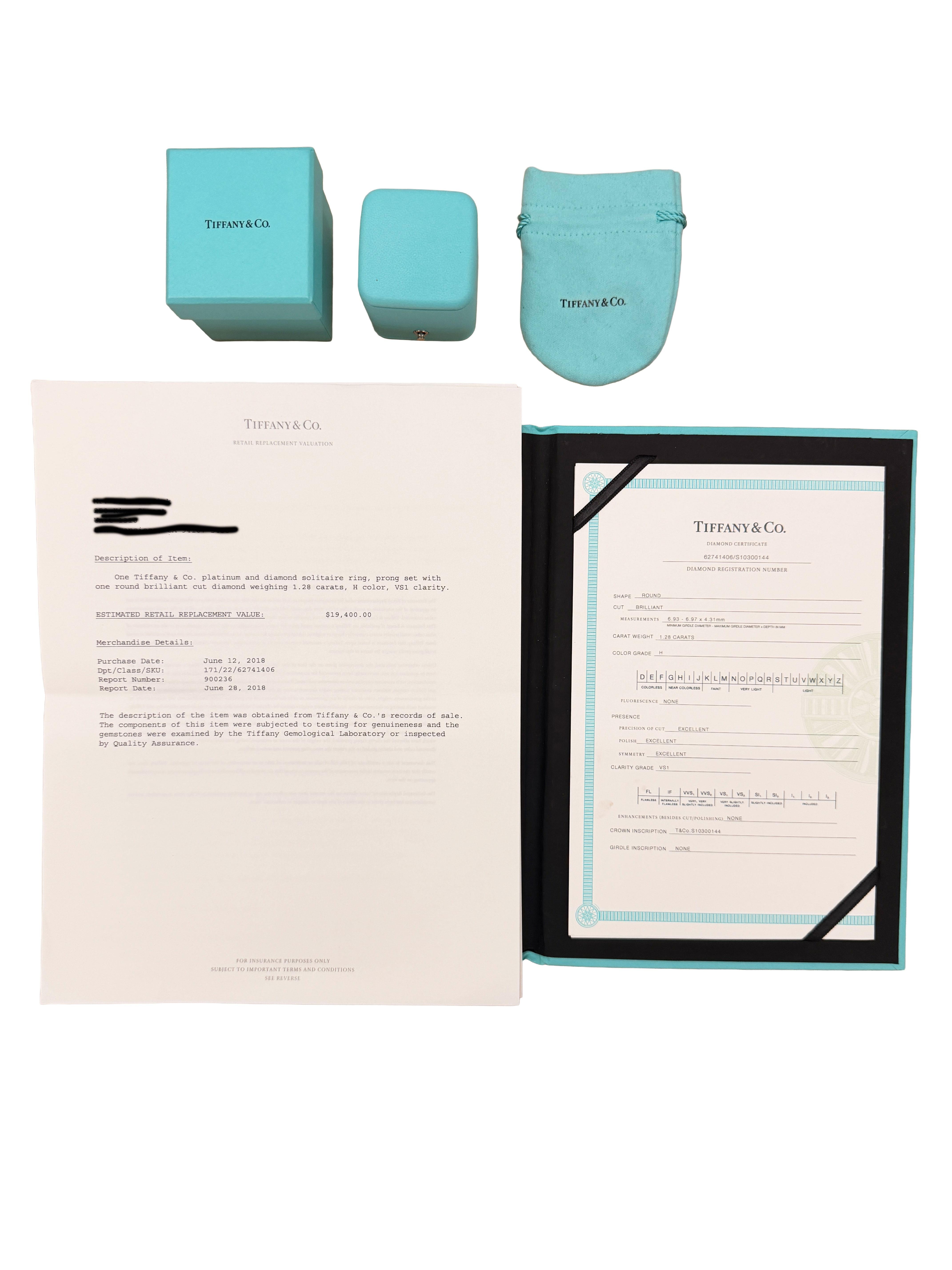 Tiffany & Co. Anillo de compromiso de diamante brillante redondo de 1.28 ct en Excelente estado para la venta en New York, NY